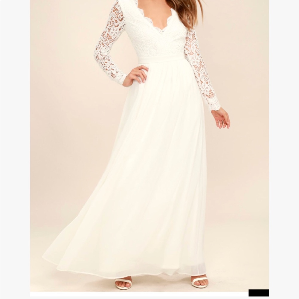 White long sleeve lace maxi dress